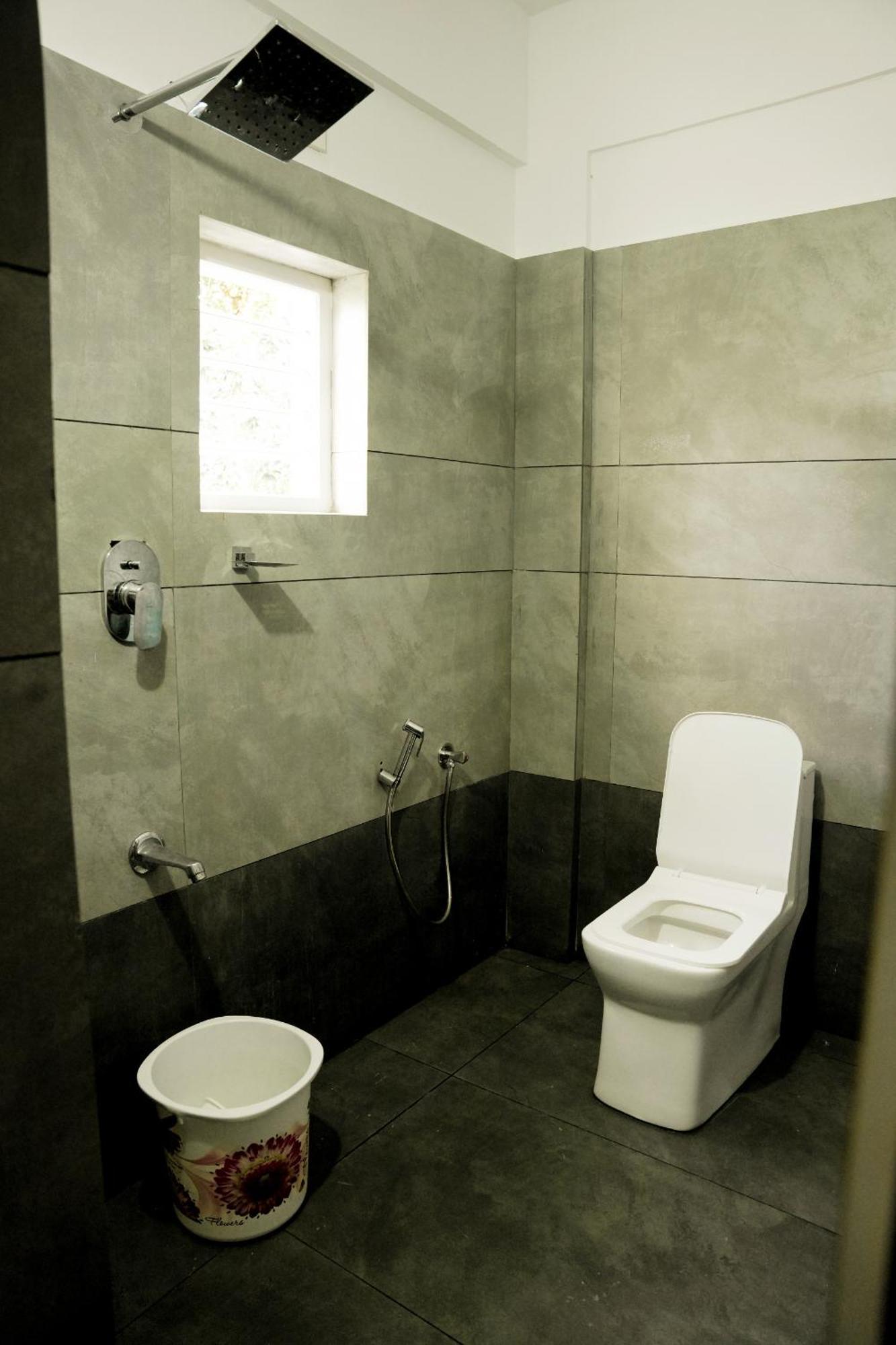 Jayalakshmi Residency Hotel Vaduvanchal Ngoại thất bức ảnh